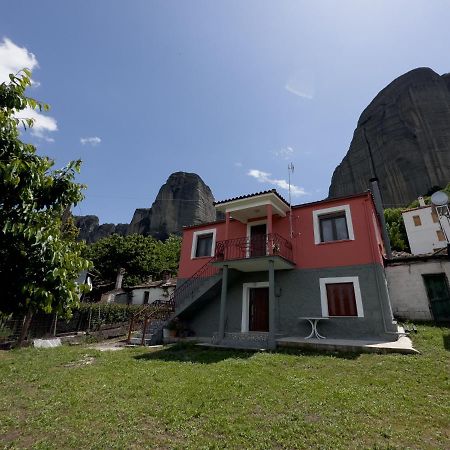 카스트라키온 Fani'S House Under Meteora 아파트 외부 사진