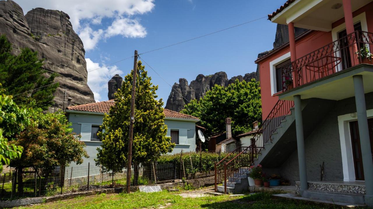 카스트라키온 Fani'S House Under Meteora 아파트 외부 사진
