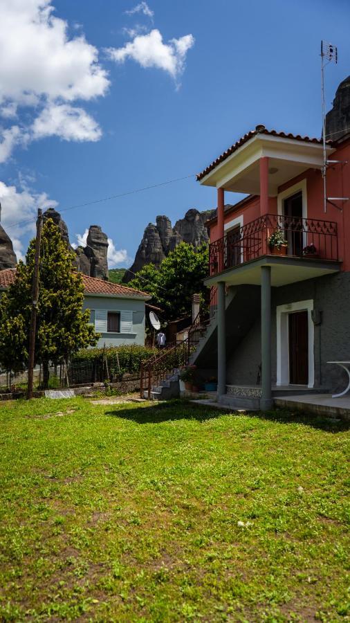 카스트라키온 Fani'S House Under Meteora 아파트 외부 사진